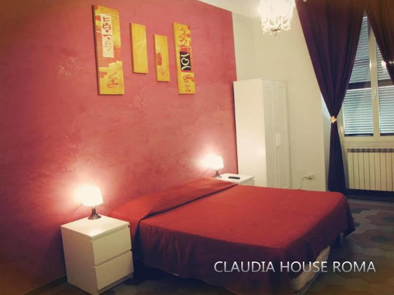 Bed and Breakfast Claudia House Roma Termini Exteriér fotografie